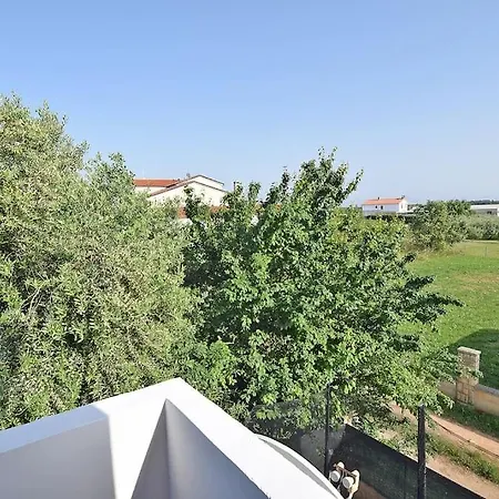 Villa Vesna With Pool Šišan